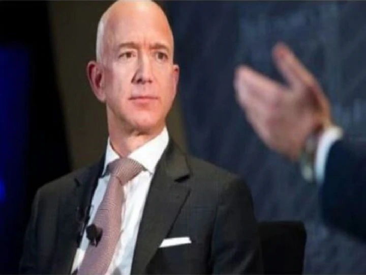 jeff-bezos,-ceo-von-amazon,-spendet-100-millionen-us-dollar-an-amerikanische-lebensmittelbanken