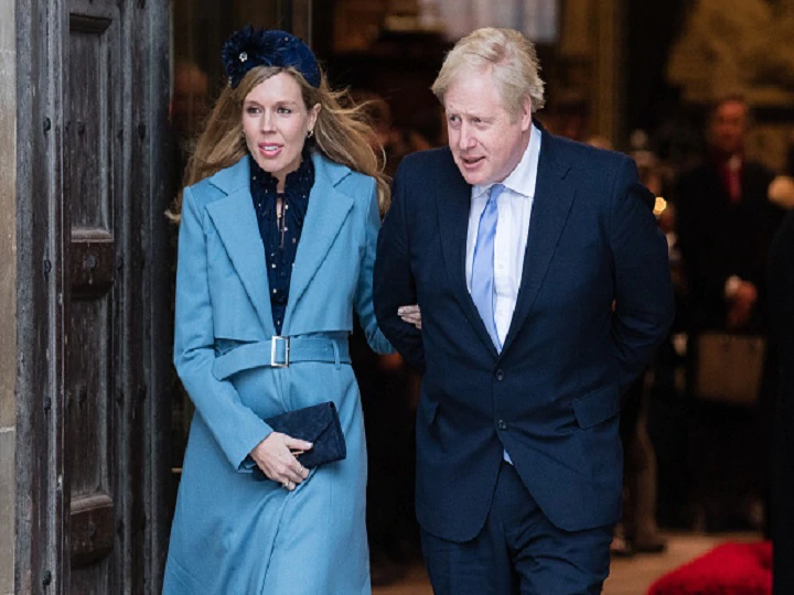 der-britische-premierminister-boris-johnson-und-seine-verlobte-carrie-symonds-geben-die-geburt-ihres-sohnes-bekannt